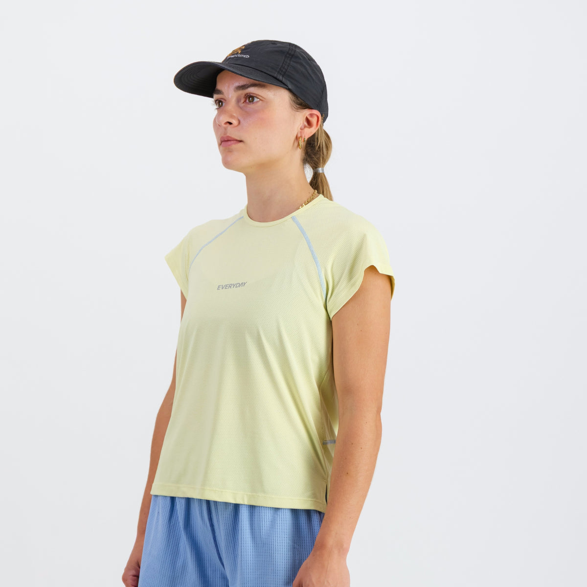 EVERYDAY - WOMENS BREZZA TEE BUTTER w BLUE